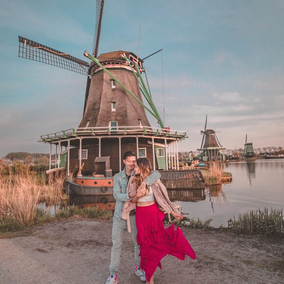 Bright pink polka dot maxi skirt with ruffle detailing - Picture 3 of 12